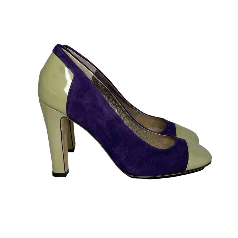 Dana Davis 7.5 purple suede and tan patent pumps